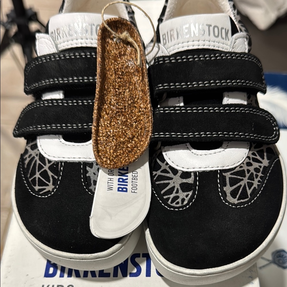 Birkenstock Kids Davao - Reflective Lines  Black size 29 US K11 NWT